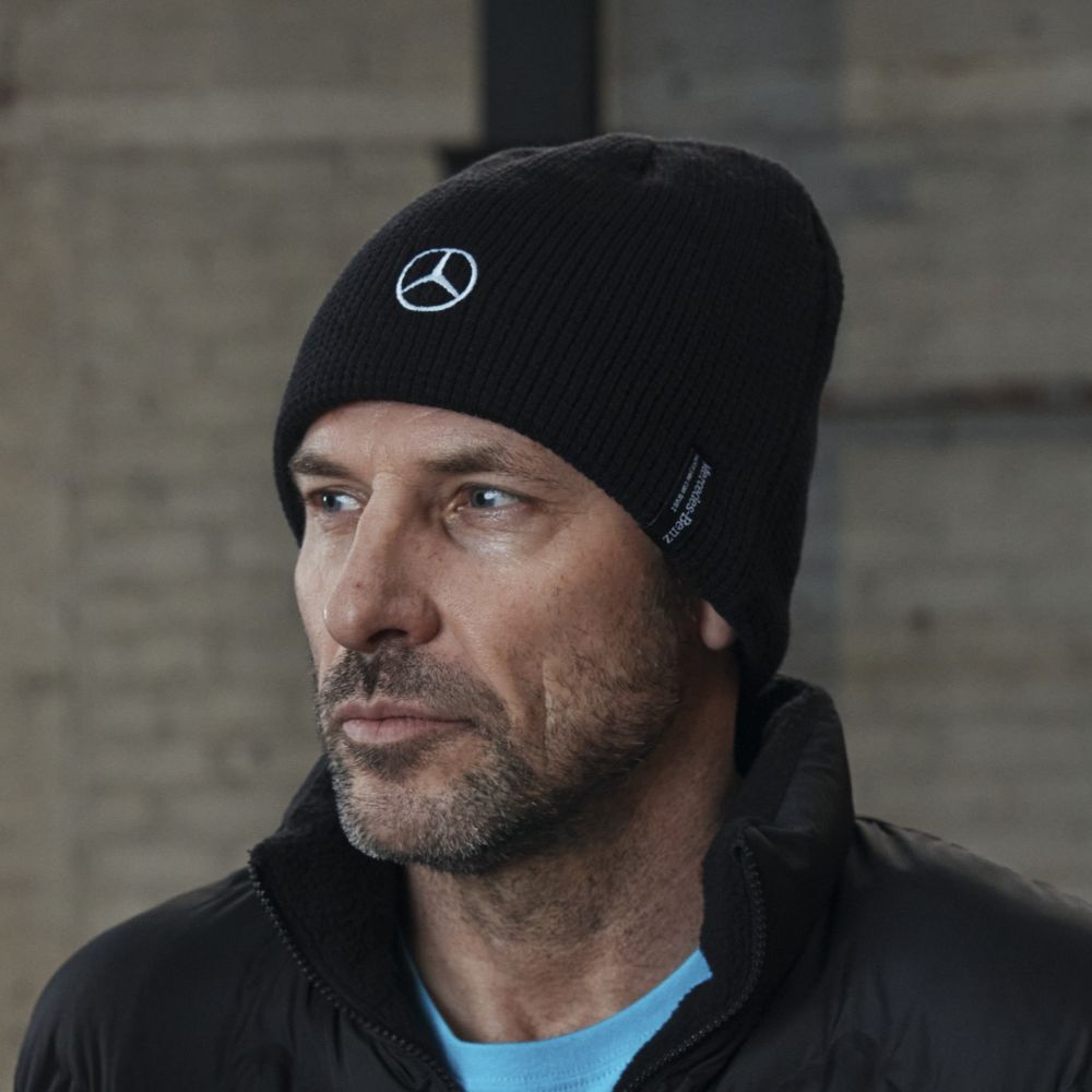 Black Fleeced Beanie